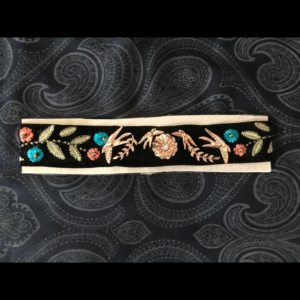 NWT black choker with rose gold birds and flowers